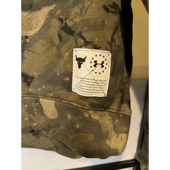 Under Armour Men’s Project Rock Fleece Camo Crew Sweater USA Flag Size Medium - Picture 2 of 5